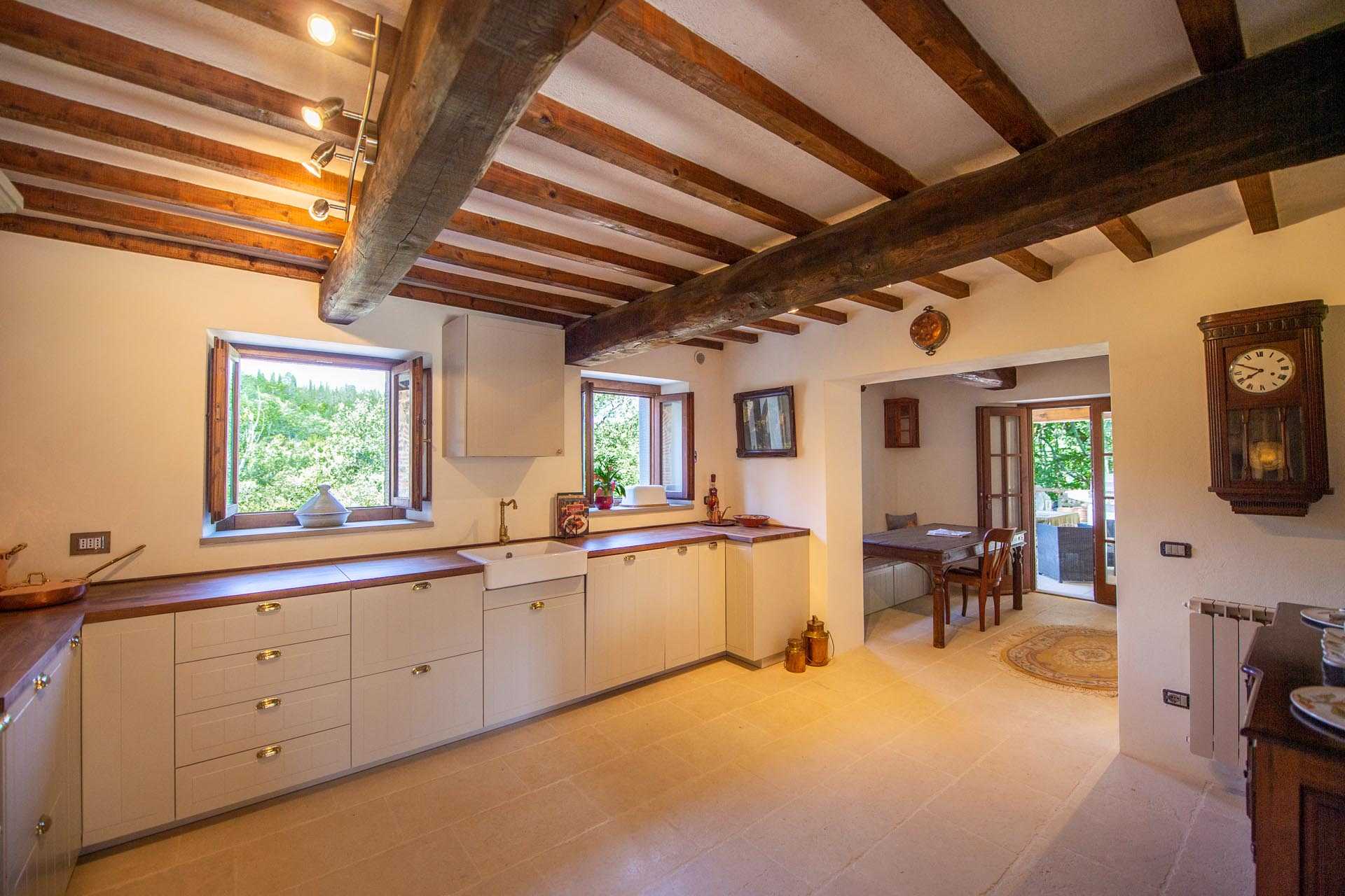 rumah dalam Bibbiena, Tuscany 10840400