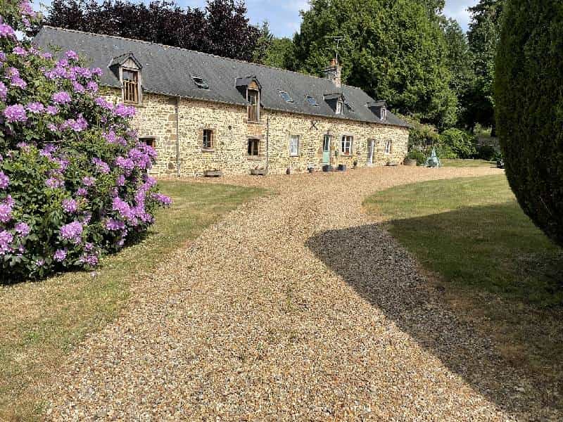 Huis in Saint-Pierre-des-Landes, Pays de la Loire 10840638