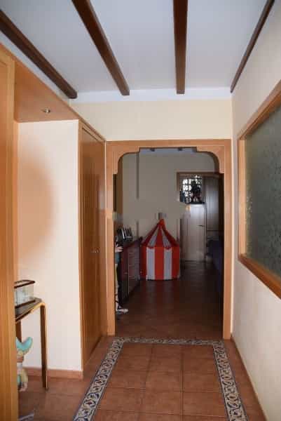 жилой дом в Tavernes de la Valldigna, Valencian Community 10841282