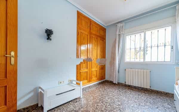 House in La Pobla de Vallbona, Valencian Community 10841452