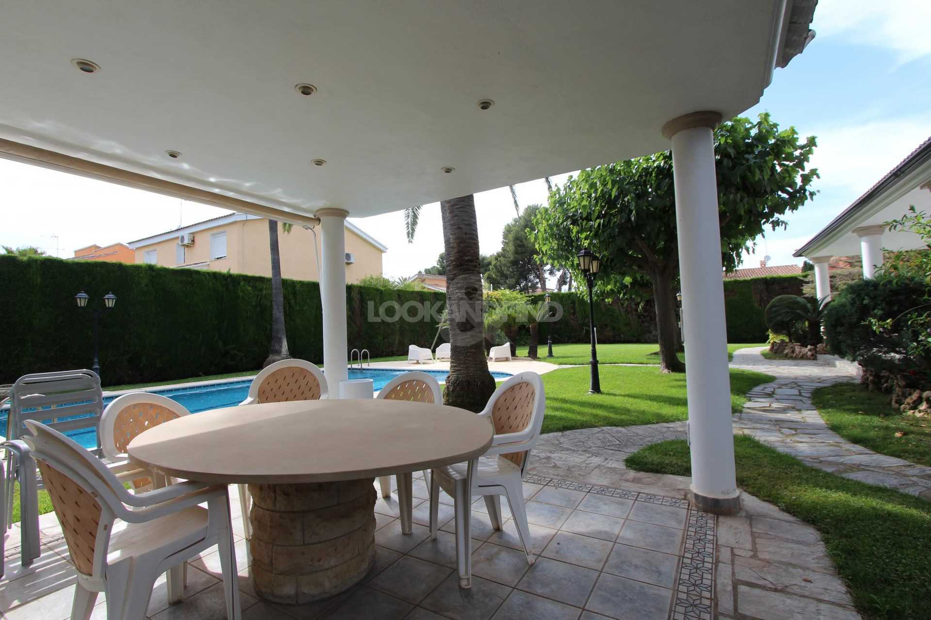 House in L'Eliana, Comunidad Valenciana 10841484