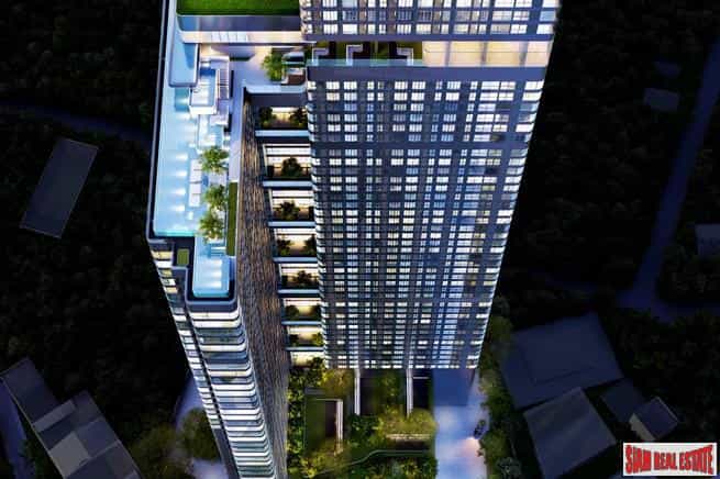 Condominium in Bang Rak, Krung Thep Maha Nakhon 10841794