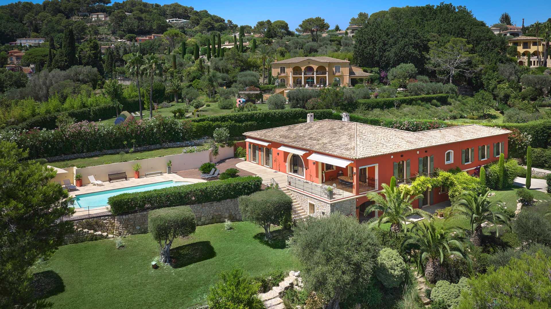 Casa nel Les Baraques, Provence-Alpes-Cote d'Azur 10841805
