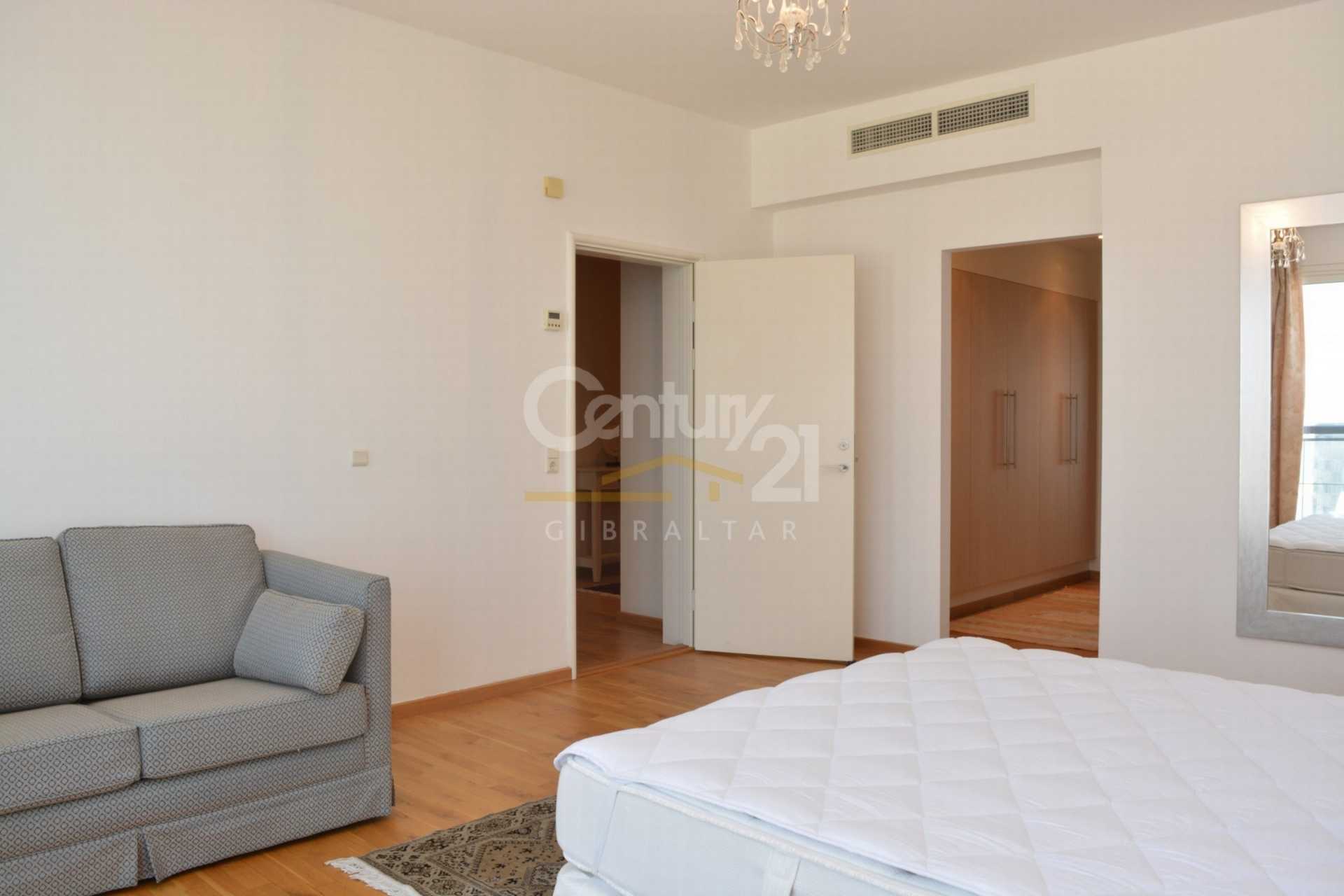 Condominium in Gibraltar,  10842323