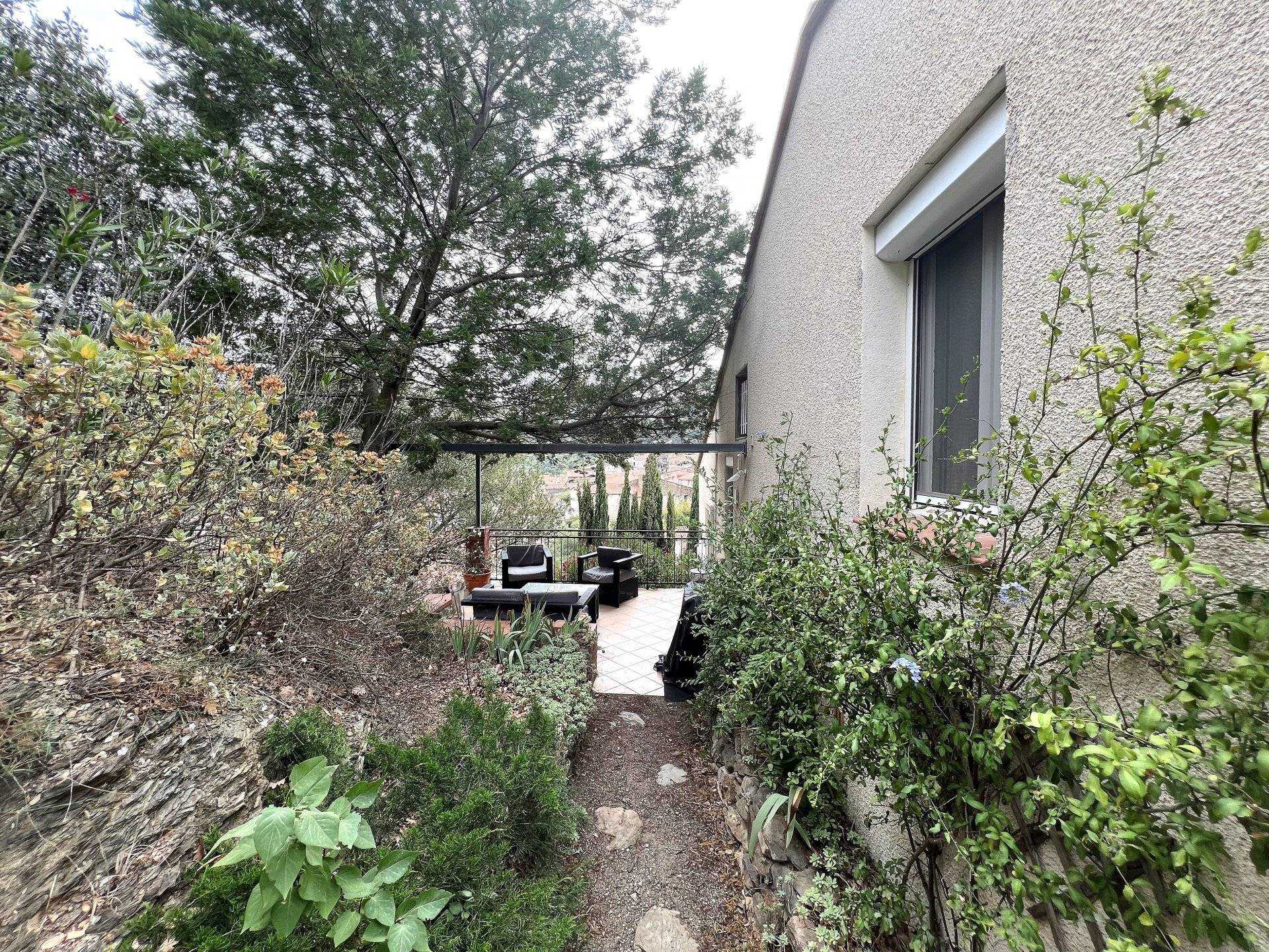 Dom w Thuir, Occitanie 10842357