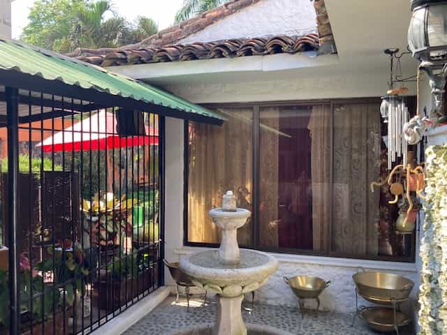 House in Cali, Valle del Cauca 10842427
