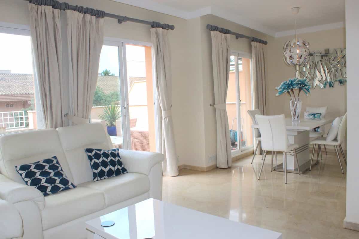 rumah dalam Marbella, Andalucía 10842492