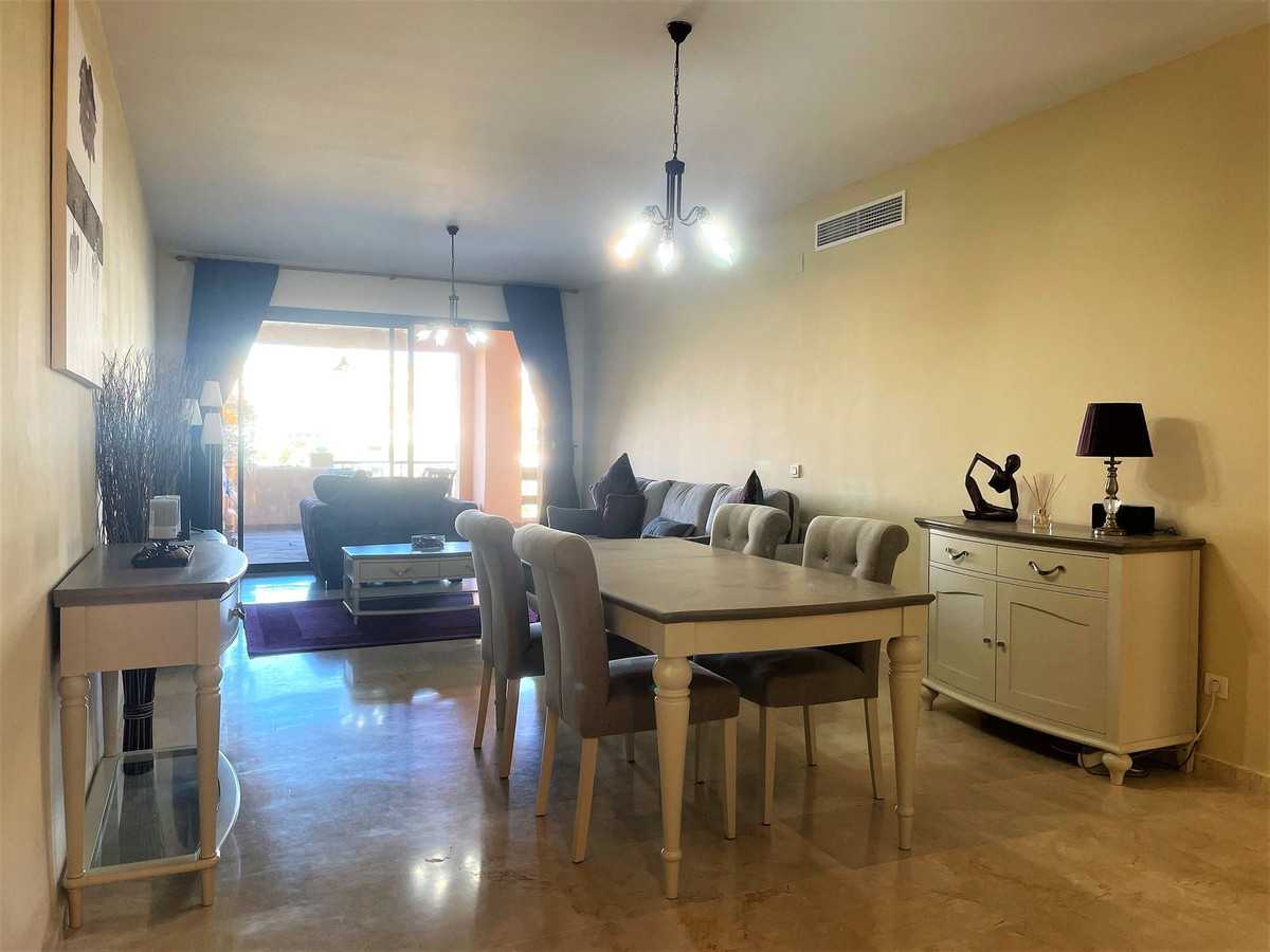 Condominium in San Pedro de Alcantara, Andalusia 10842640