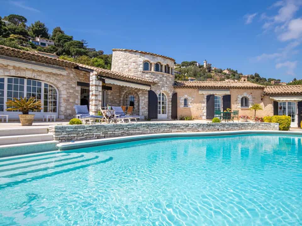 σπίτι σε Cannes, Provence-Alpes-Côte d'Azur 10842641