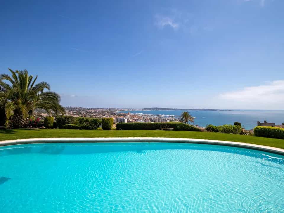 casa en Cannes, Provence-Alpes-Côte d'Azur 10842641