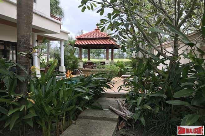 жилой дом в Tambon Choeng Thale, Chang Wat Phuket 10843170