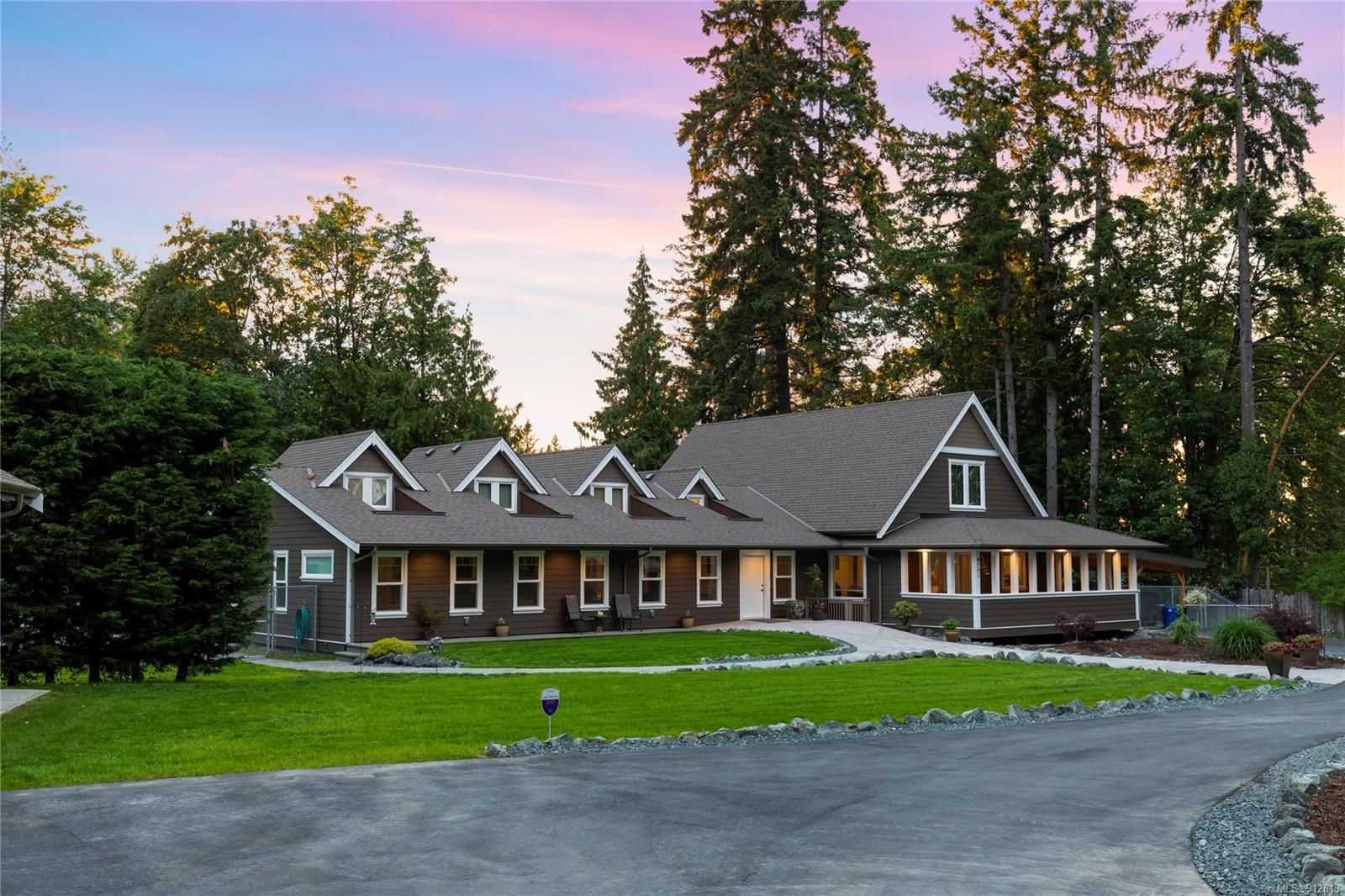 بيت في Ladysmith, British Columbia 10843536