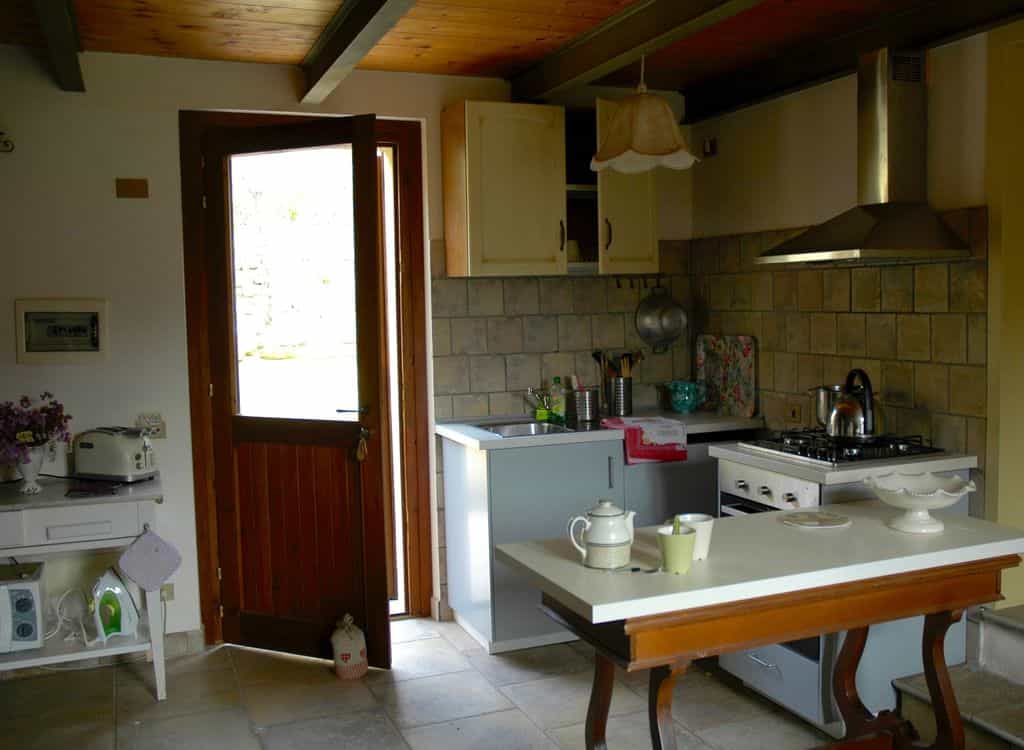 rumah dalam , Umbria 10843713