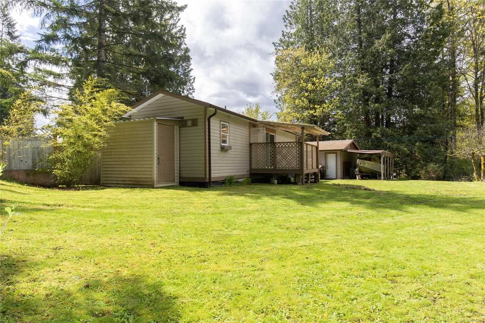 House in Nanaimo, British Columbia 10843728