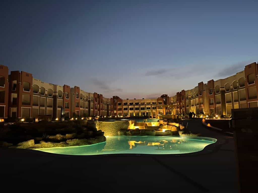 Condominium in Marsa `Alam, Al Bahr al Ahmar 10843737