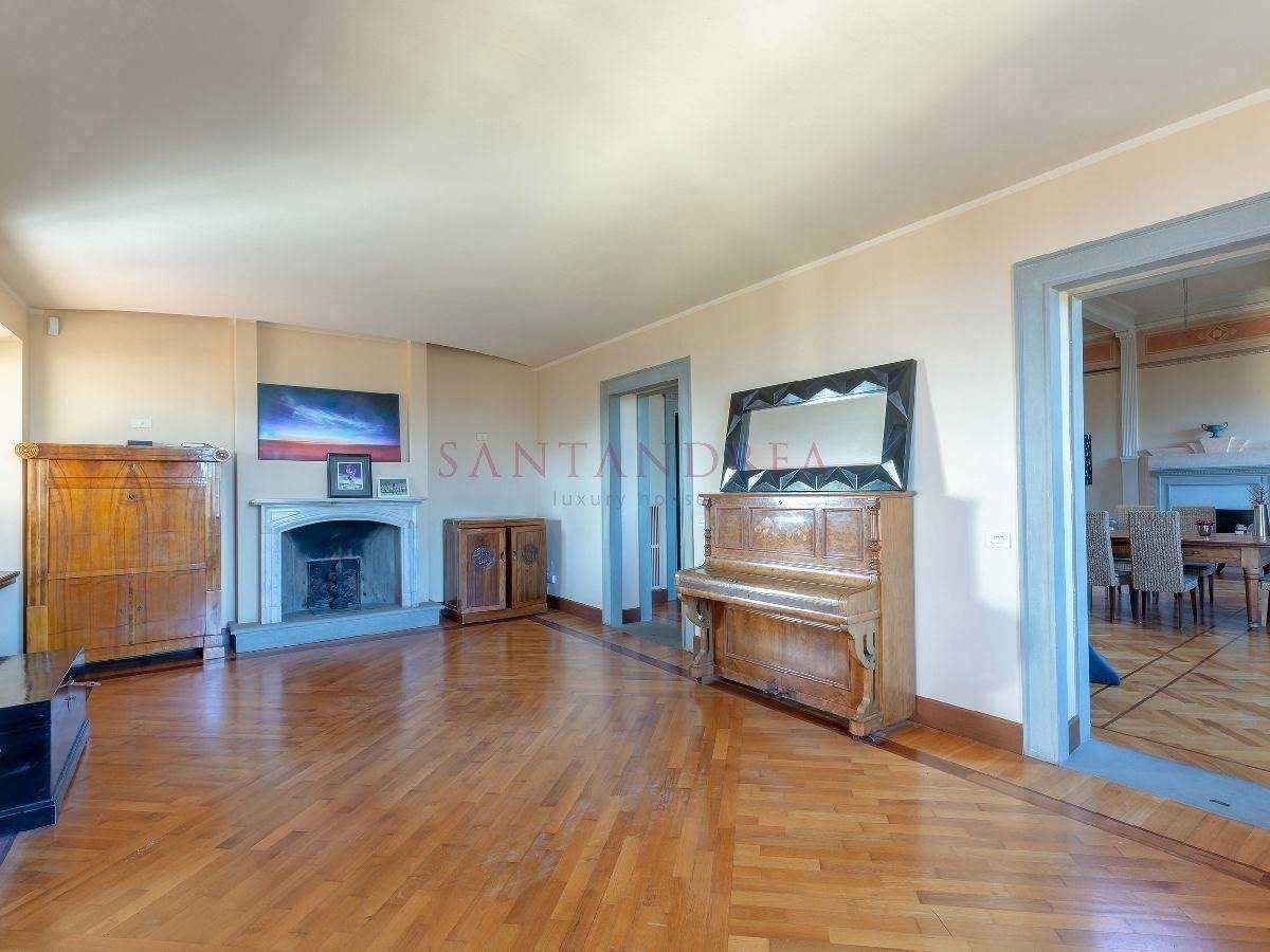 Dom w Fiesole, Tuscany 10843776