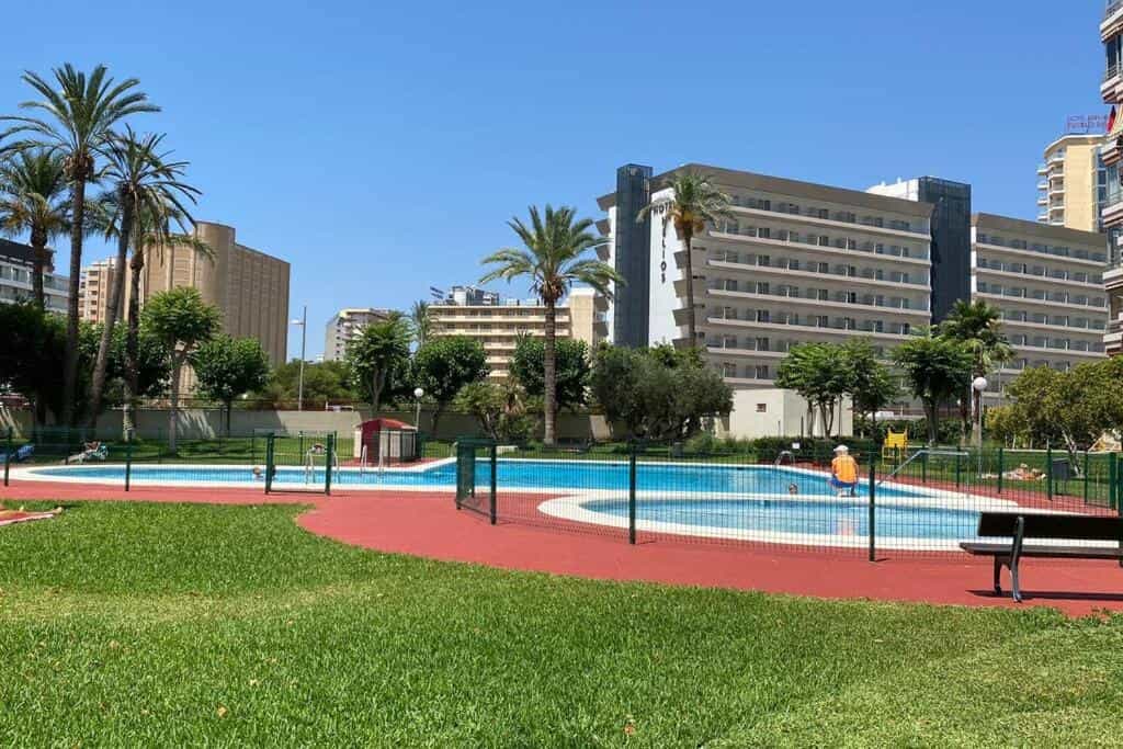 Condominium in Rincón de Loix, Valencia 10843788