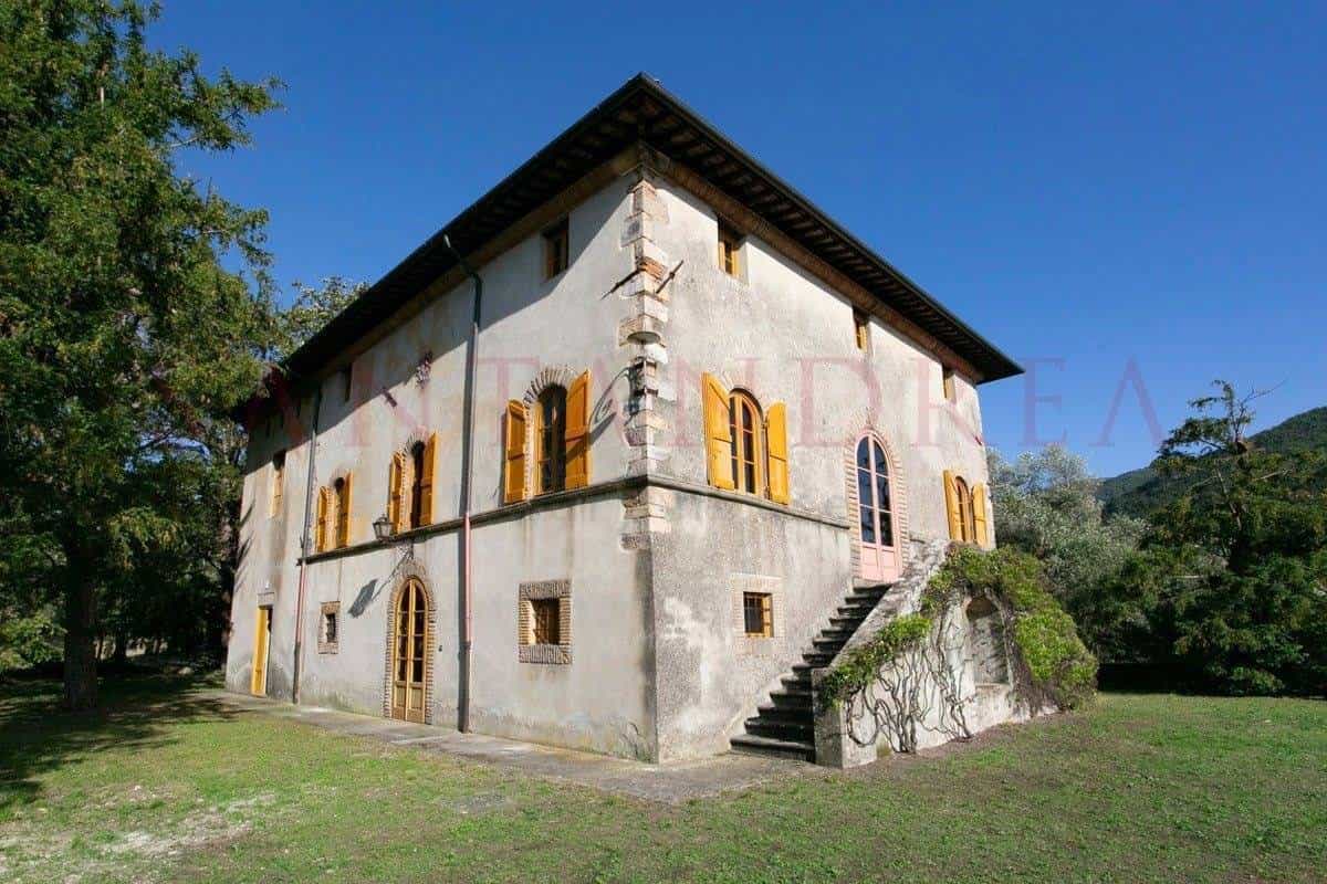 House in Lammari, Tuscany 10843867