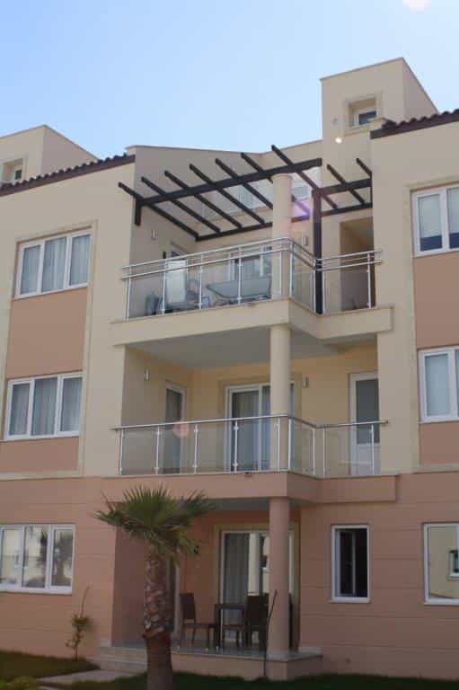 Condominium in Kuşadası, Aydın 10843871