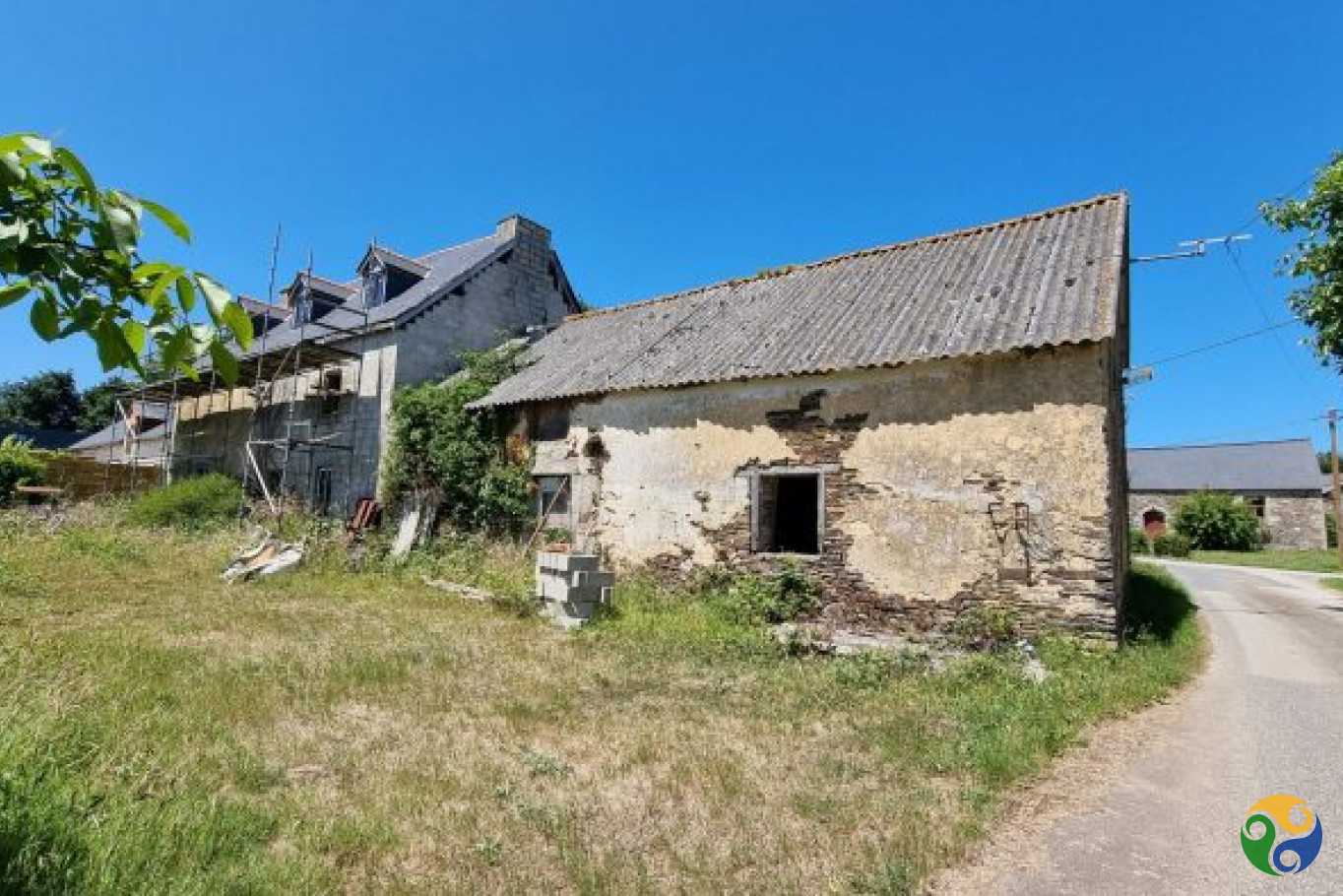 rumah dalam Reguiny, Bretagne 10843945