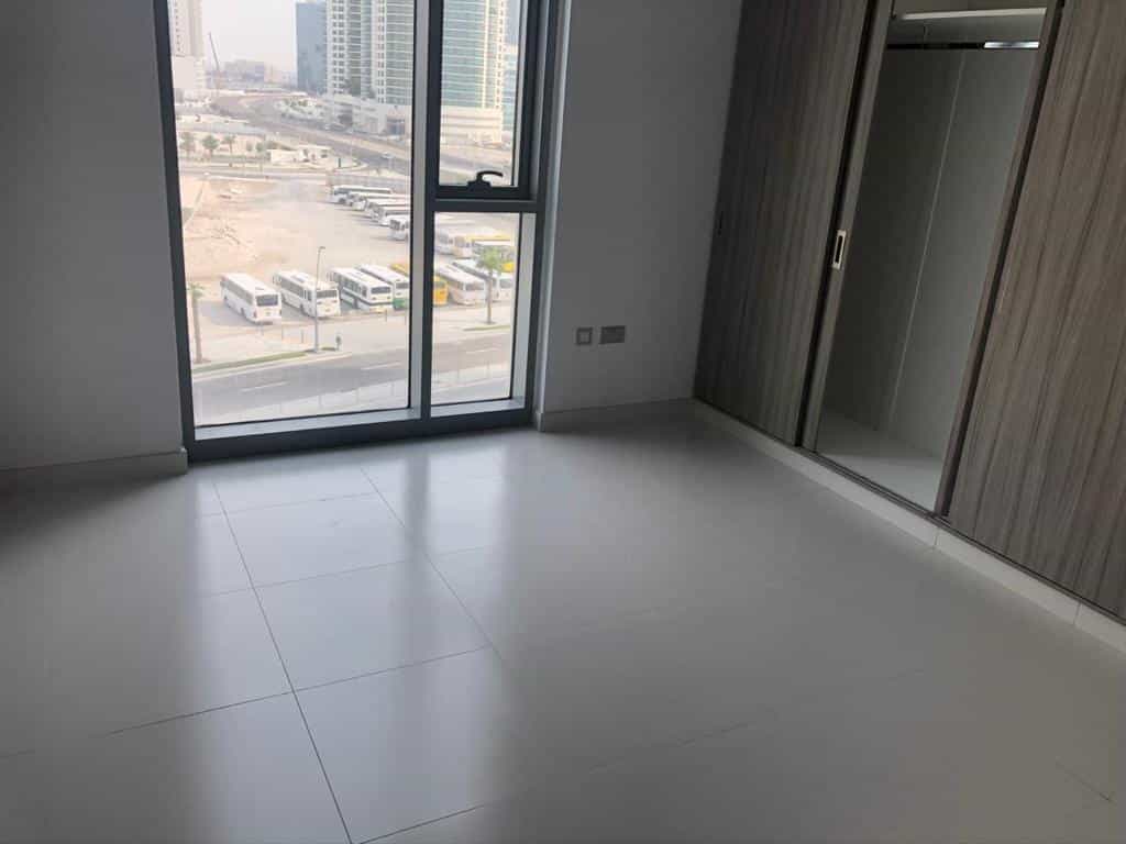 Condominium in Abu Dhabi, Abu Dhabi 10843973