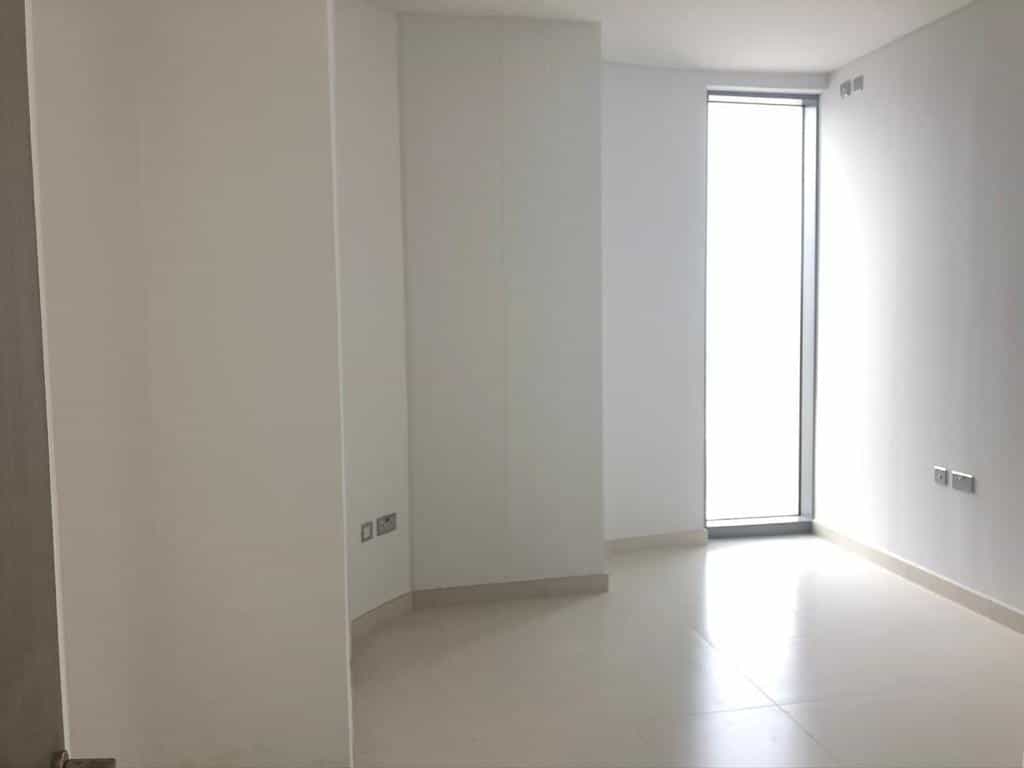 公寓 在 Abu Dhabi, Abu Dhabi 10843973