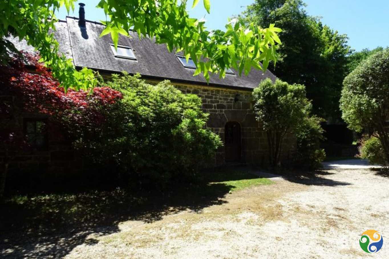 Rumah di Glomel, Brittany 10844012