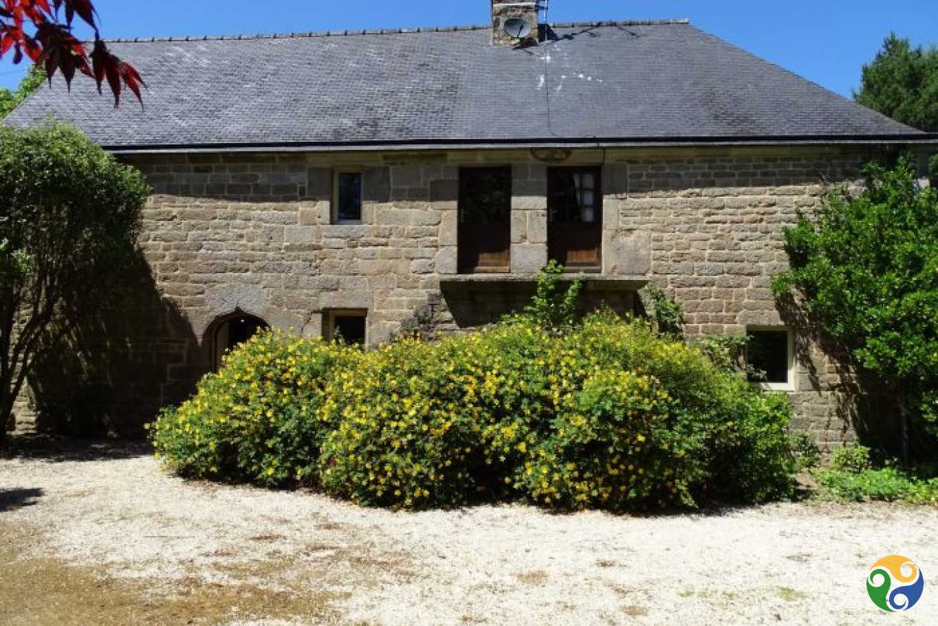 Talo sisään Glomel, Bretagne 10844012