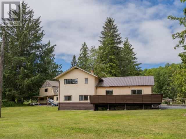 жилой дом в Powell River, British Columbia 10844021
