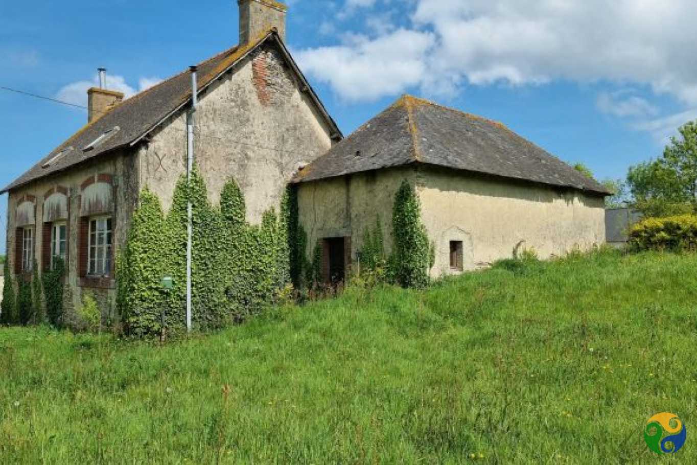 жилой дом в Merléac, Brittany 10844055