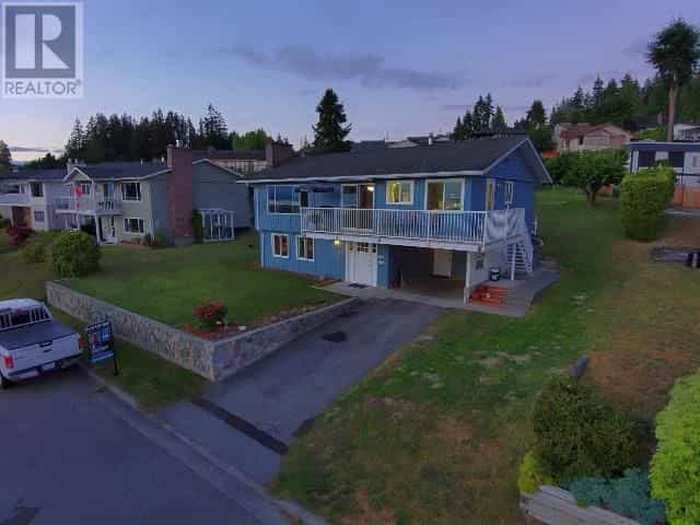 Hus i Powell River, British Columbia 10844064