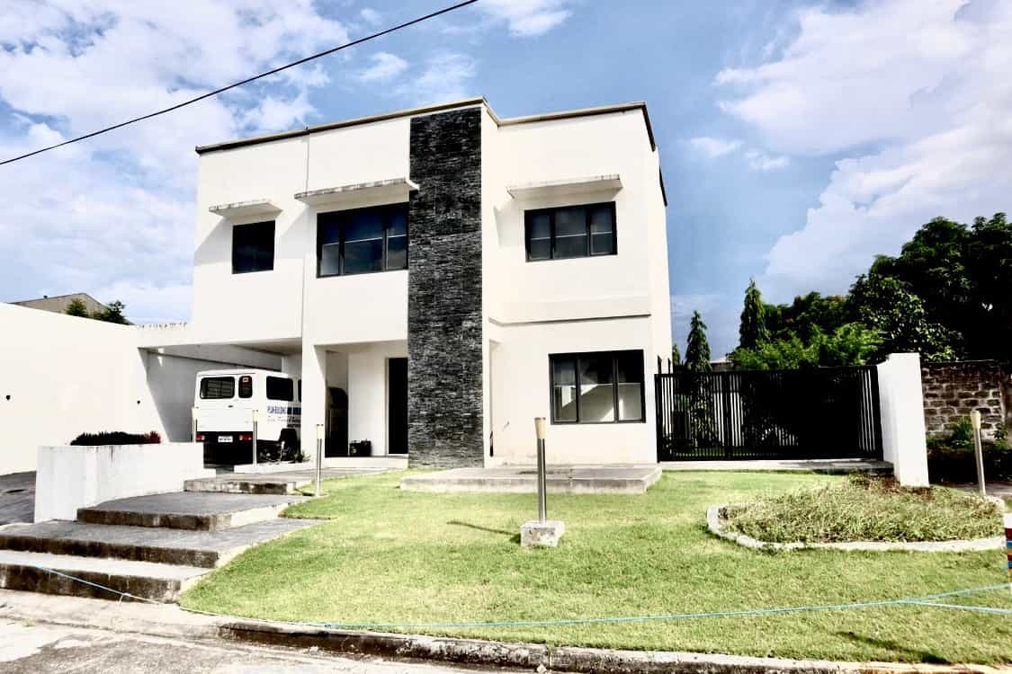 Huis in Biñan, Calabarzon 10844074