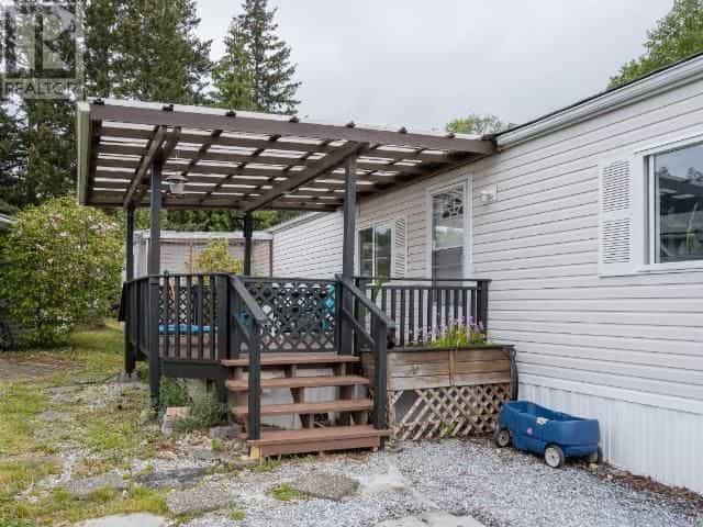 жилой дом в Powell River, British Columbia 10844113