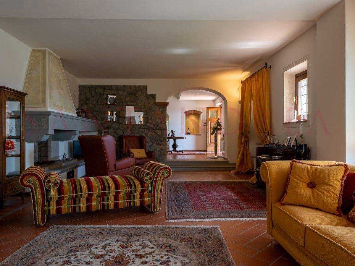 жилой дом в , Tuscany 10844128