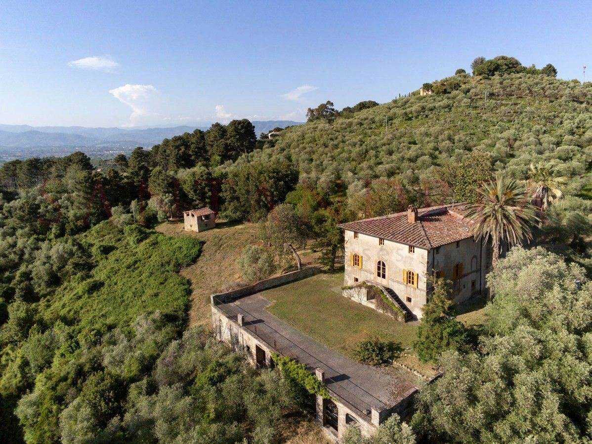 House in Lammari, Tuscany 10844187