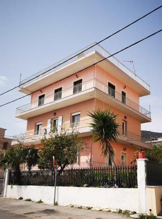 Condominium in Molaoi, Peloponnisos 10844235