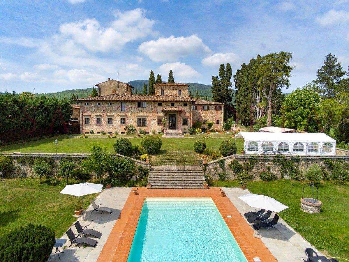 بيت في Scarperia, Tuscany 10844267