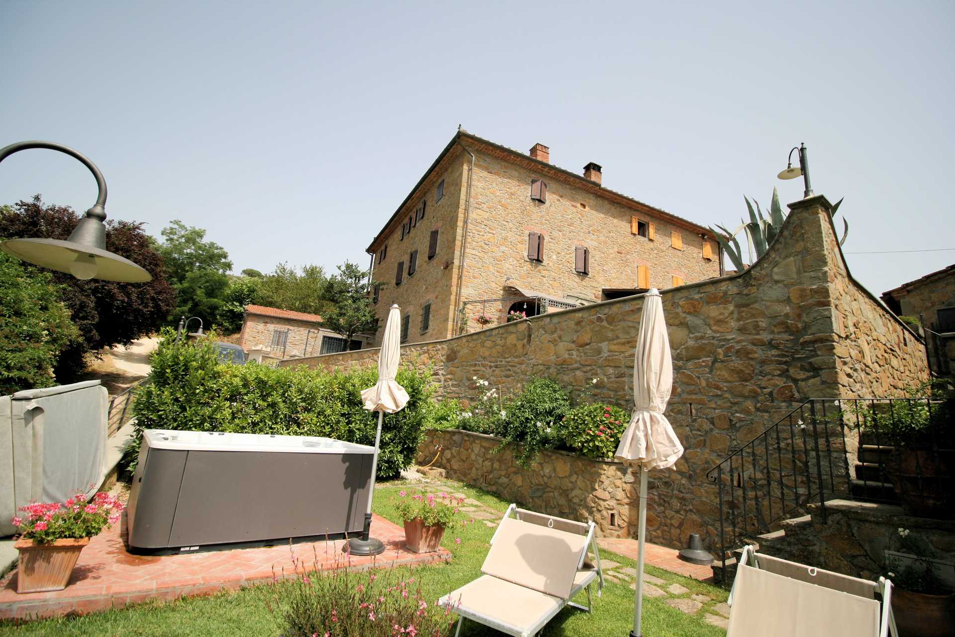rumah dalam Rinecchi, Tuscany 10844282