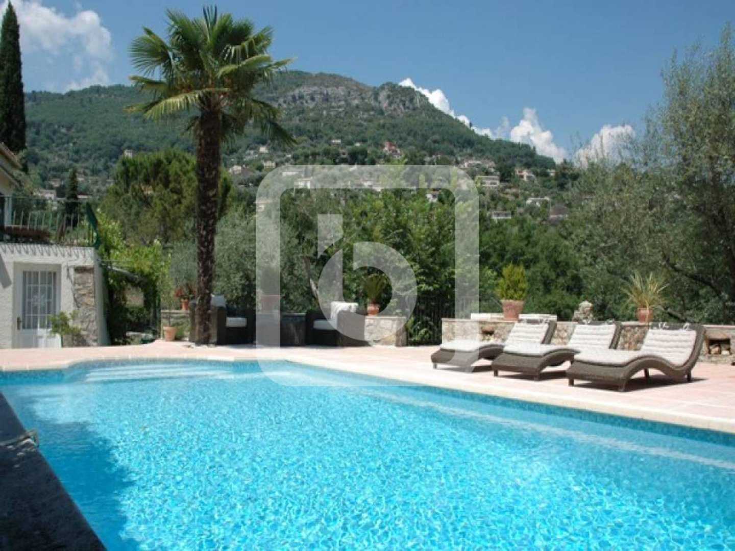 Hus i Le Bar-sur-Loup, Provence-Alpes-Cote d'Azur 10844735