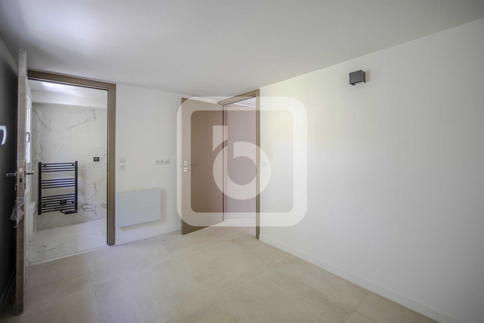 Condominium in Valbonne, Provence-Alpes-Cote d'Azur 10844836
