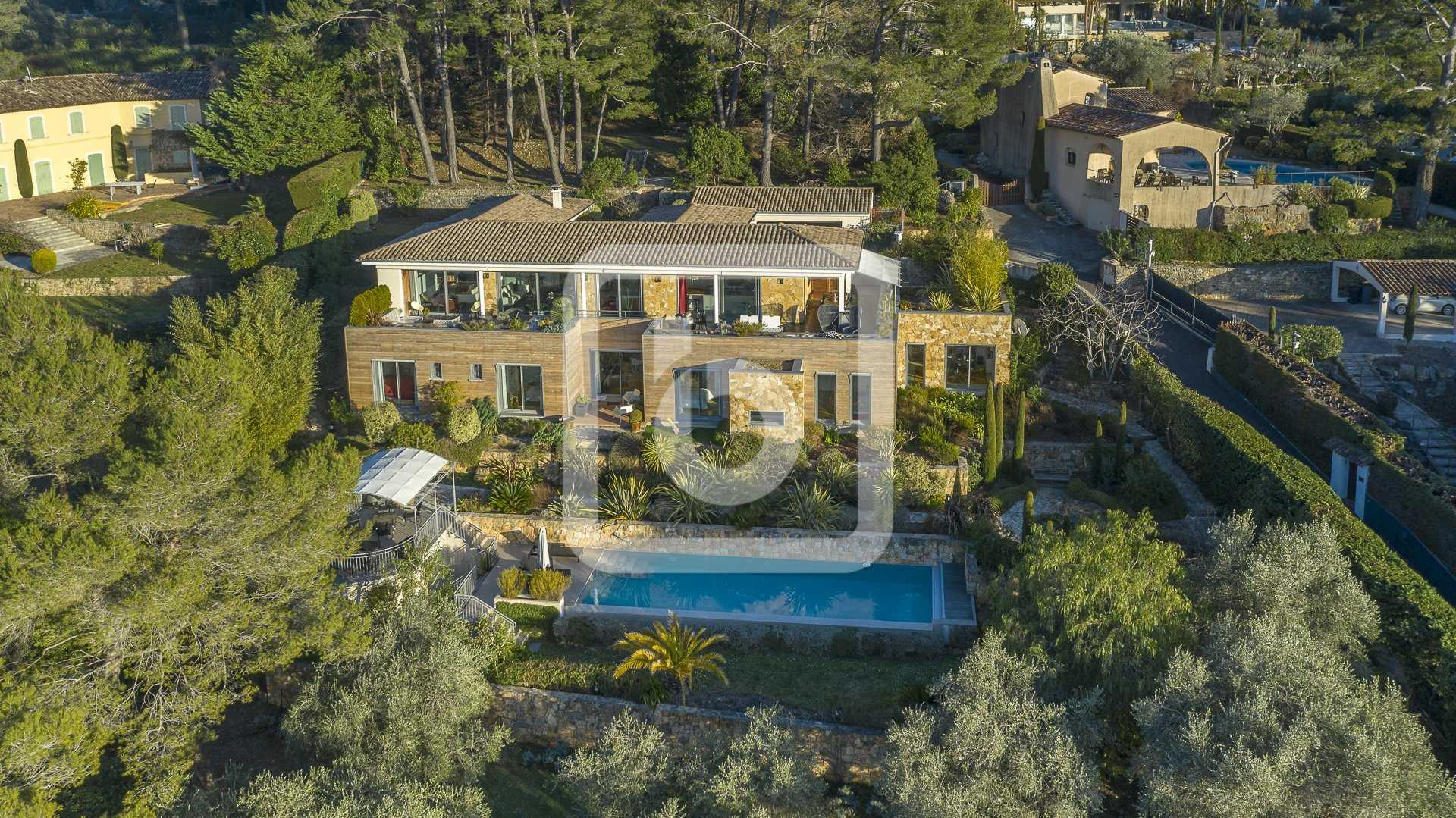 Hus i Mougins, Provence-Alpes-Cote d'Azur 10845235
