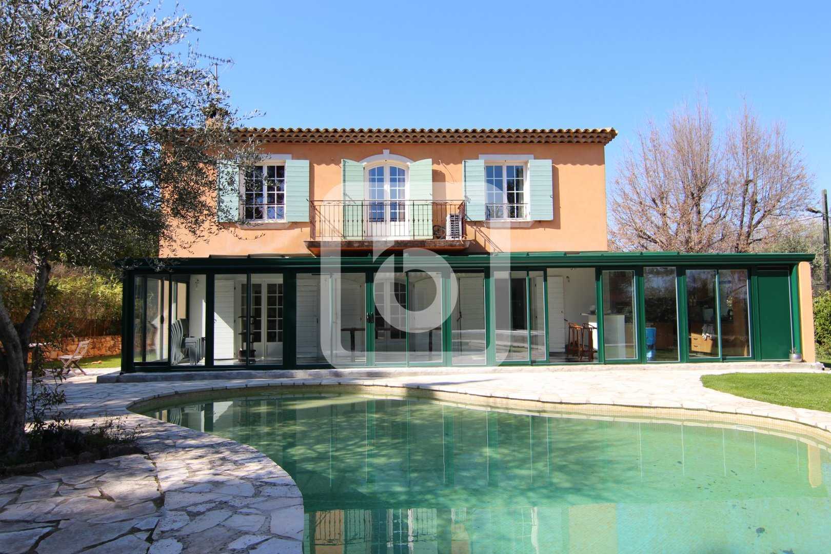 σπίτι σε Valbonne, Provence-Alpes-Côte d'Azur 10845314