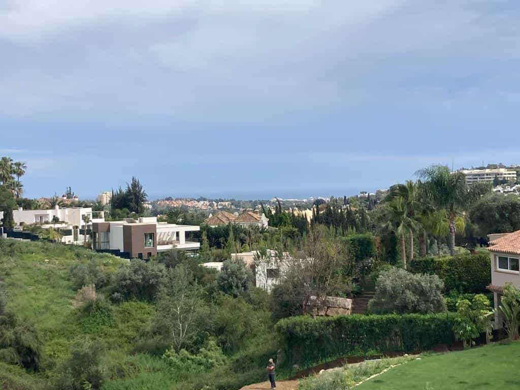 Land in Marbella, Andalucía 10845544