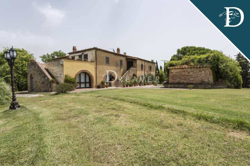 Rumah di Orciano Pisano, Tuscany 10845689