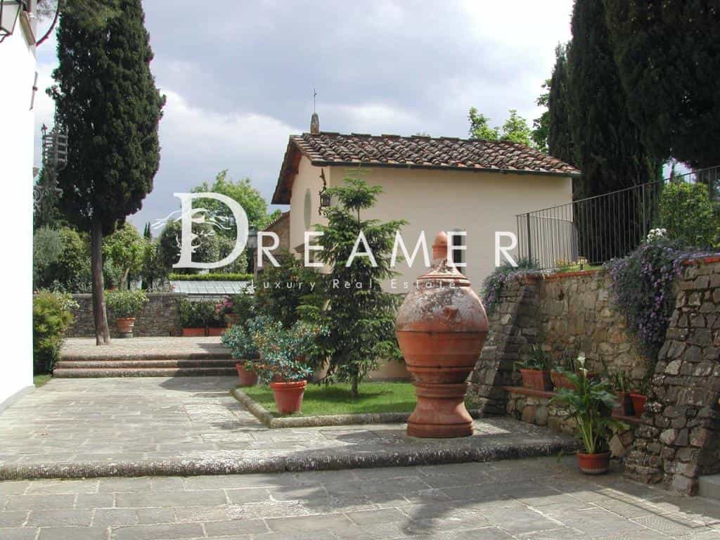 House in Scandicci, Tuscany 10845703