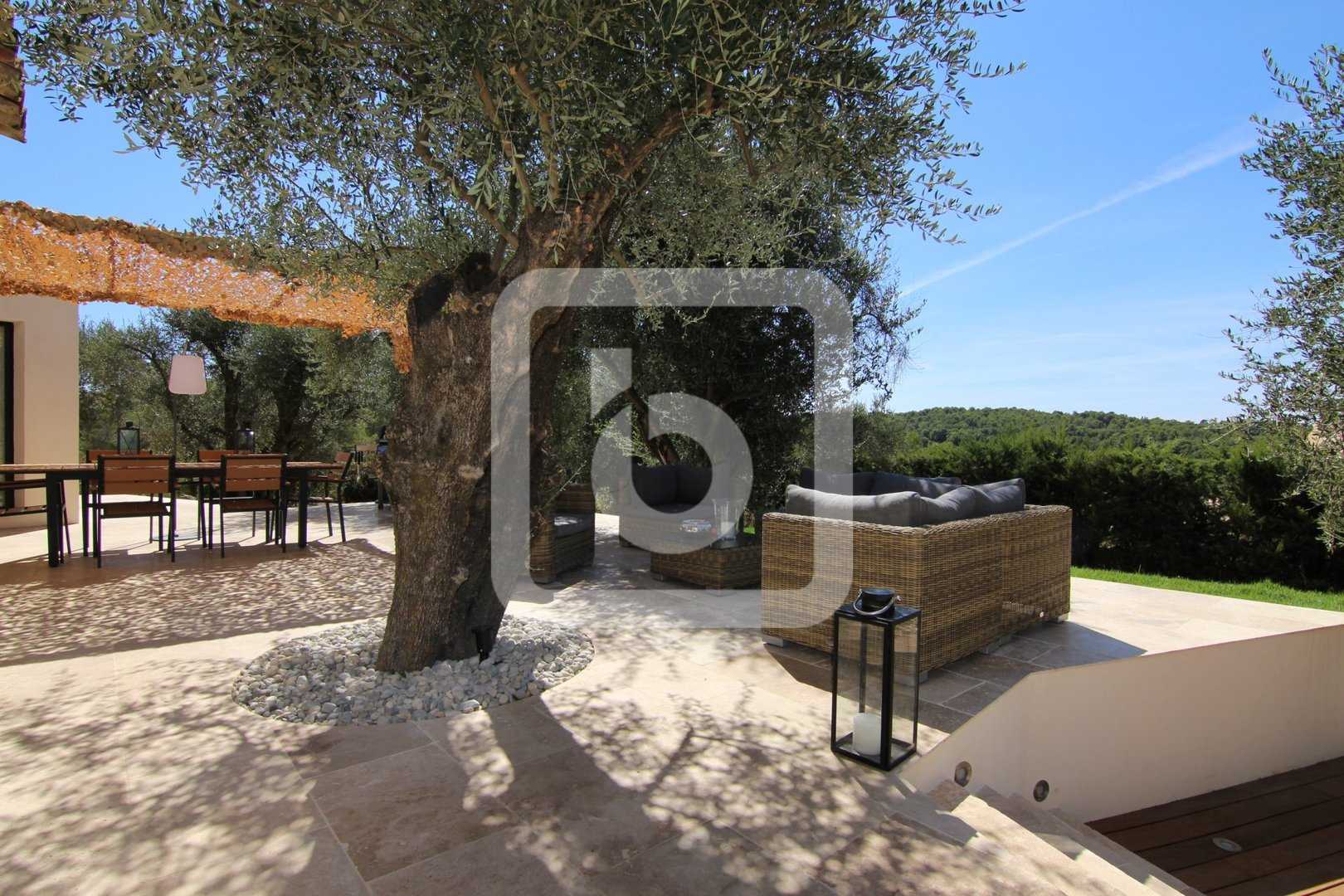 Hus i Valbonne, Provence-Alpes-Cote d'Azur 10845848