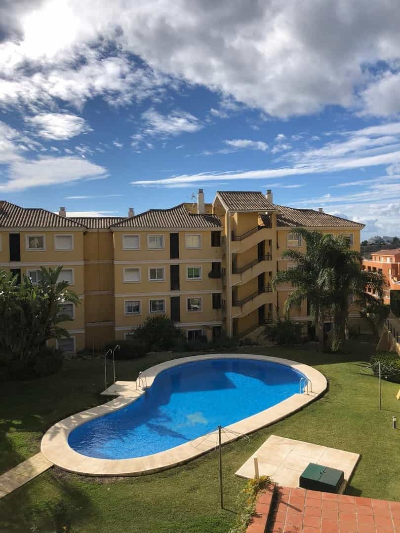 公寓 在 Urbanización Riviera Sol, Andalucía 10845959