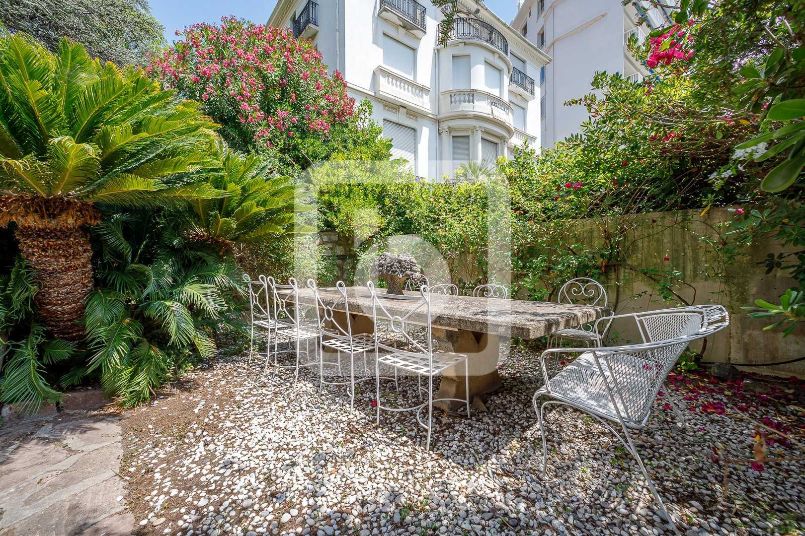 Eigentumswohnung im Cannes, Provence-Alpes-Côte d'Azur 10845979