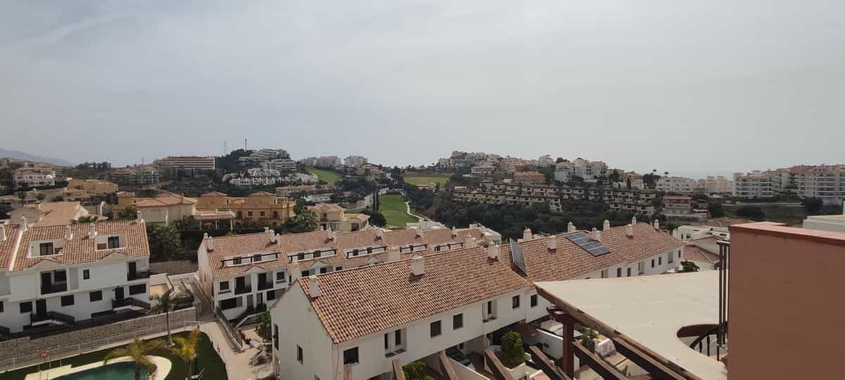 Talo sisään Urbanización Riviera Sol, Andalucía 10846135
