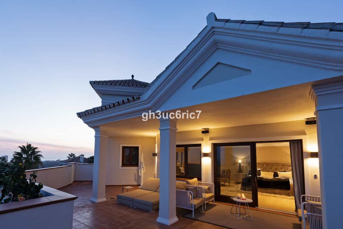 House in Marbella, Andalucía 10846136